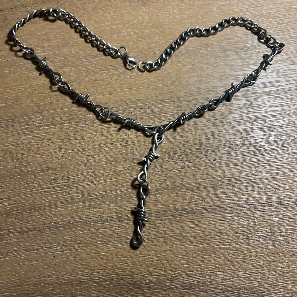 Barbed wire Silver Chain Necklace